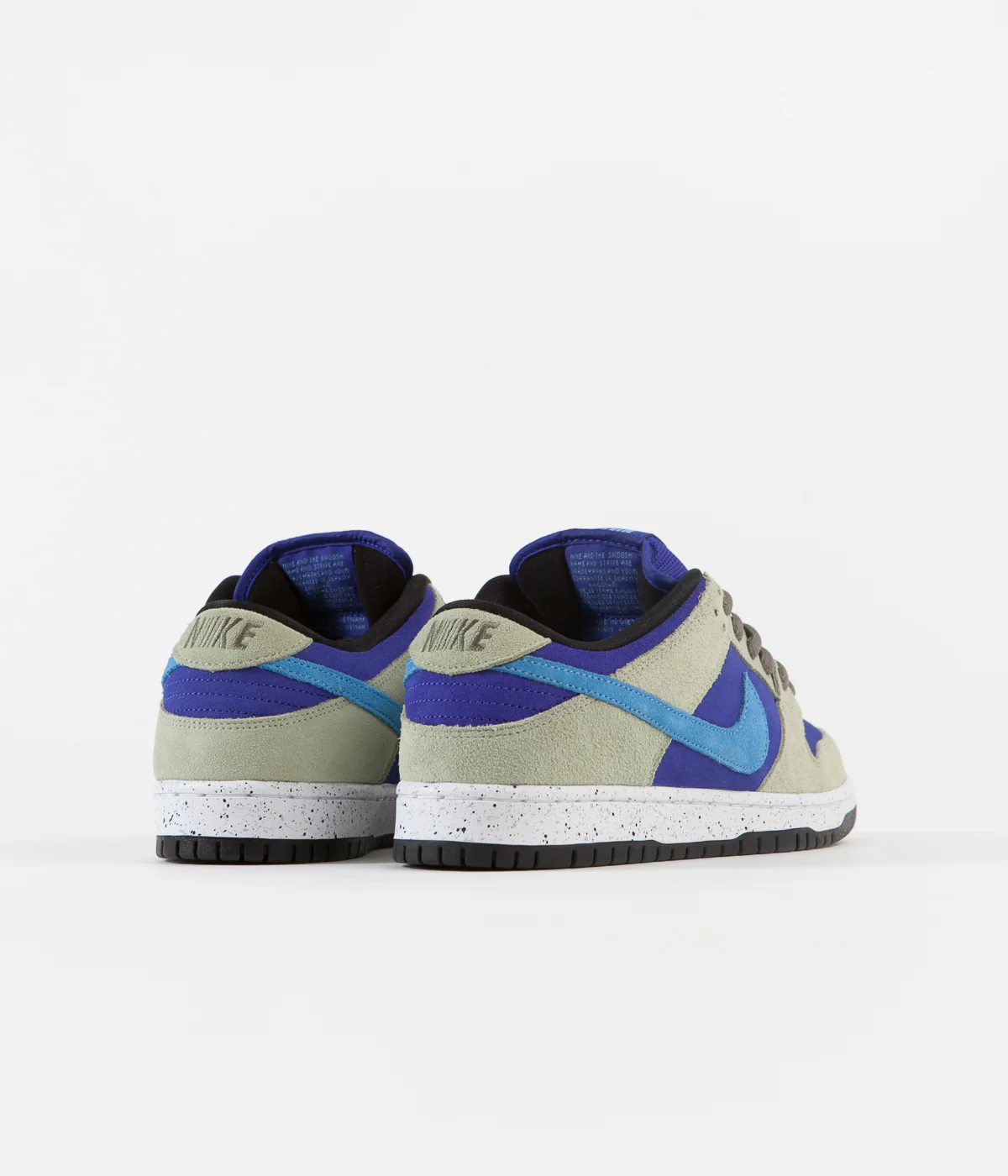 Nike SB Dunk Low Pro ACG Caldera Shoes - Celadon / Coast - Concord - Black - Image 5
