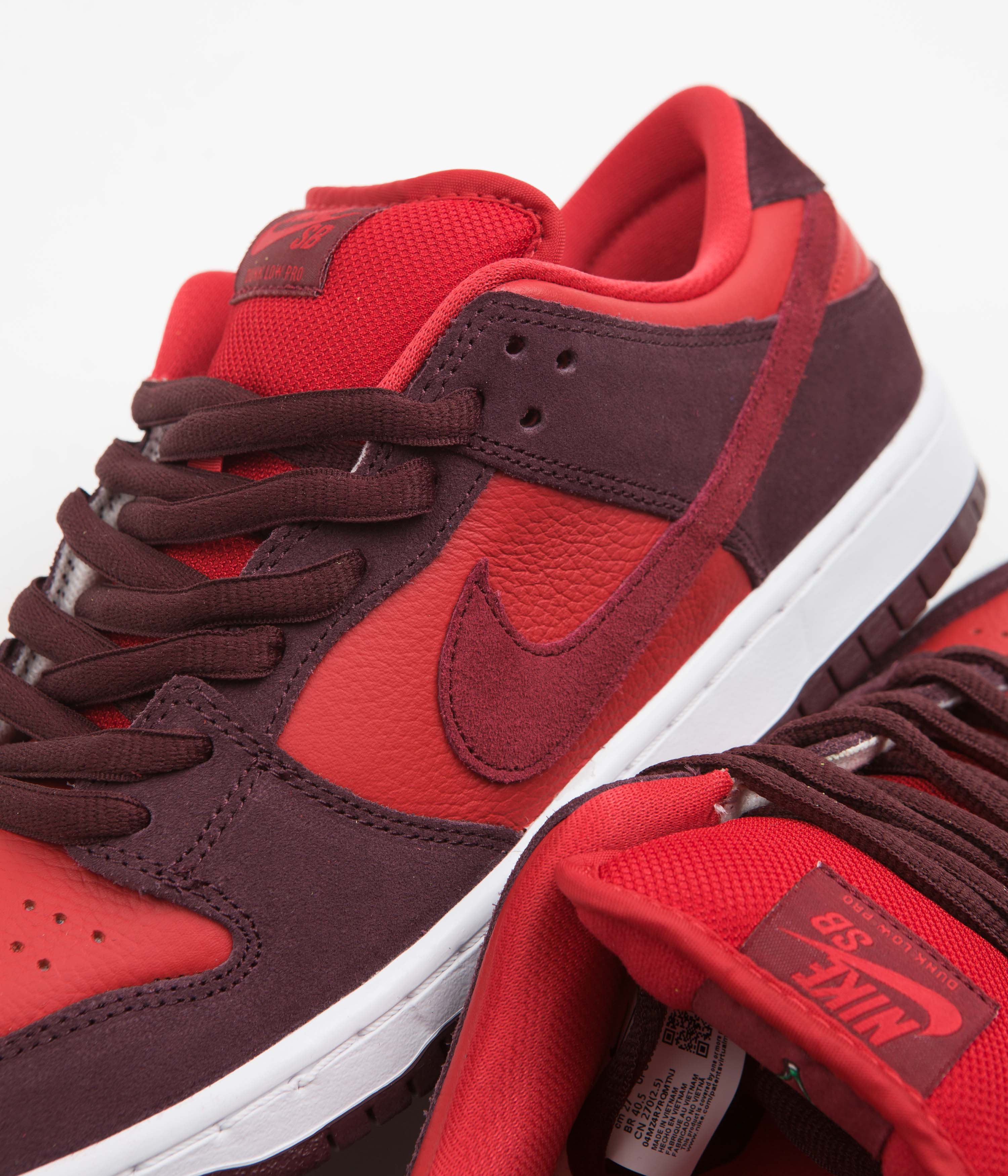 Nike SB Dunk Low Pro Cherry Shoes - Burgundy Crush / Team Red - University Red - Image 3