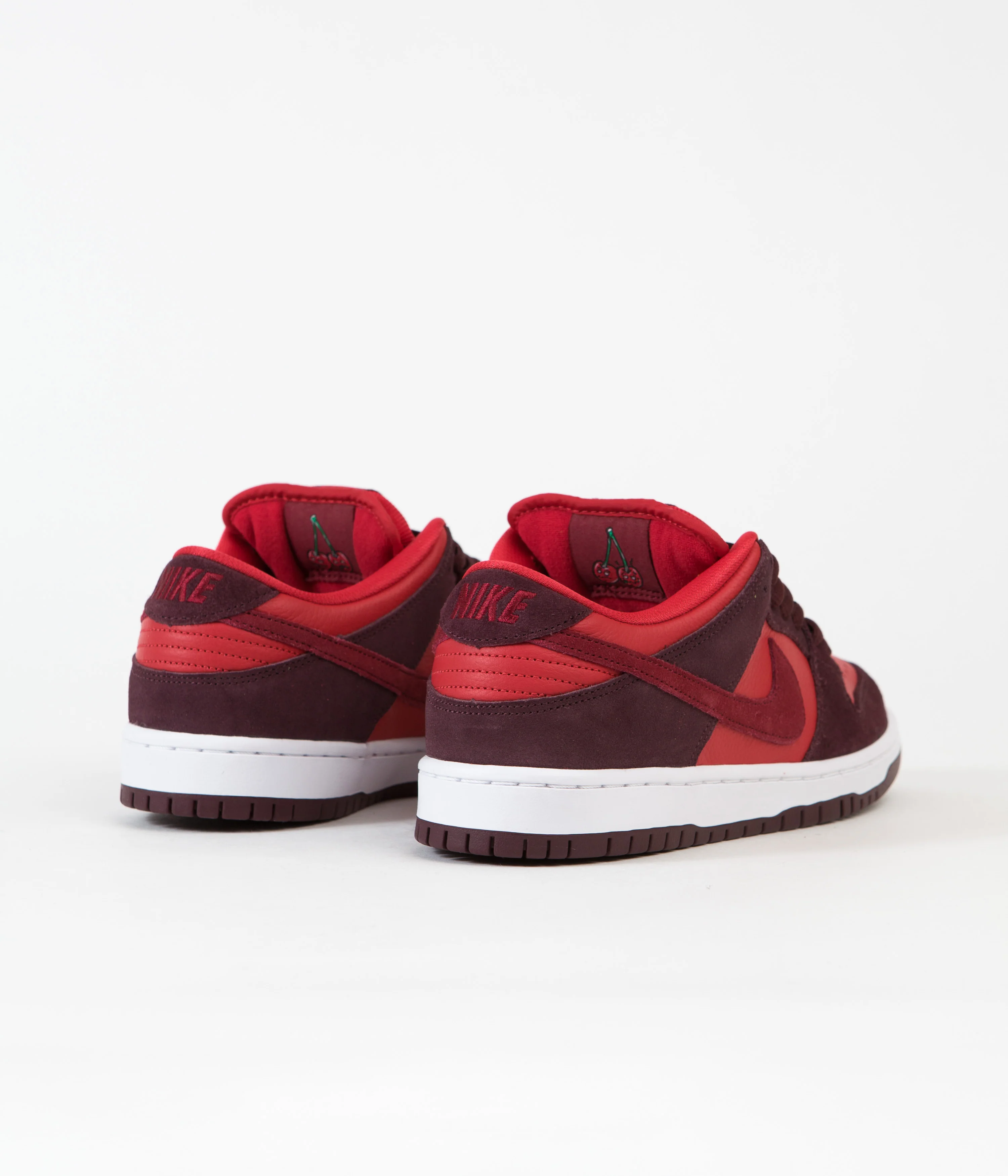 Nike SB Dunk Low Pro Cherry Shoes - Burgundy Crush / Team Red - University Red - Image 4