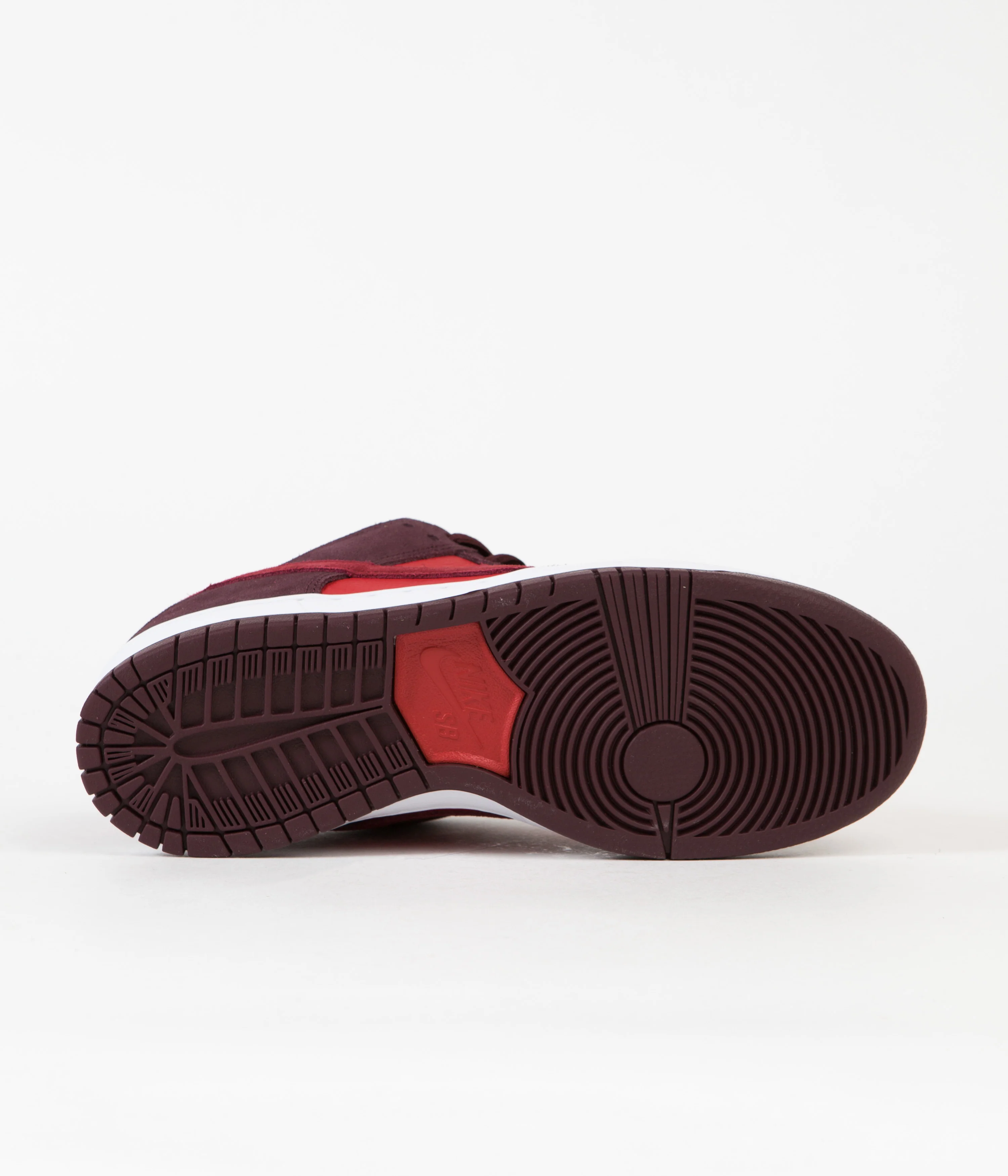 Nike SB Dunk Low Pro Cherry Shoes - Burgundy Crush / Team Red - University Red - Image 6