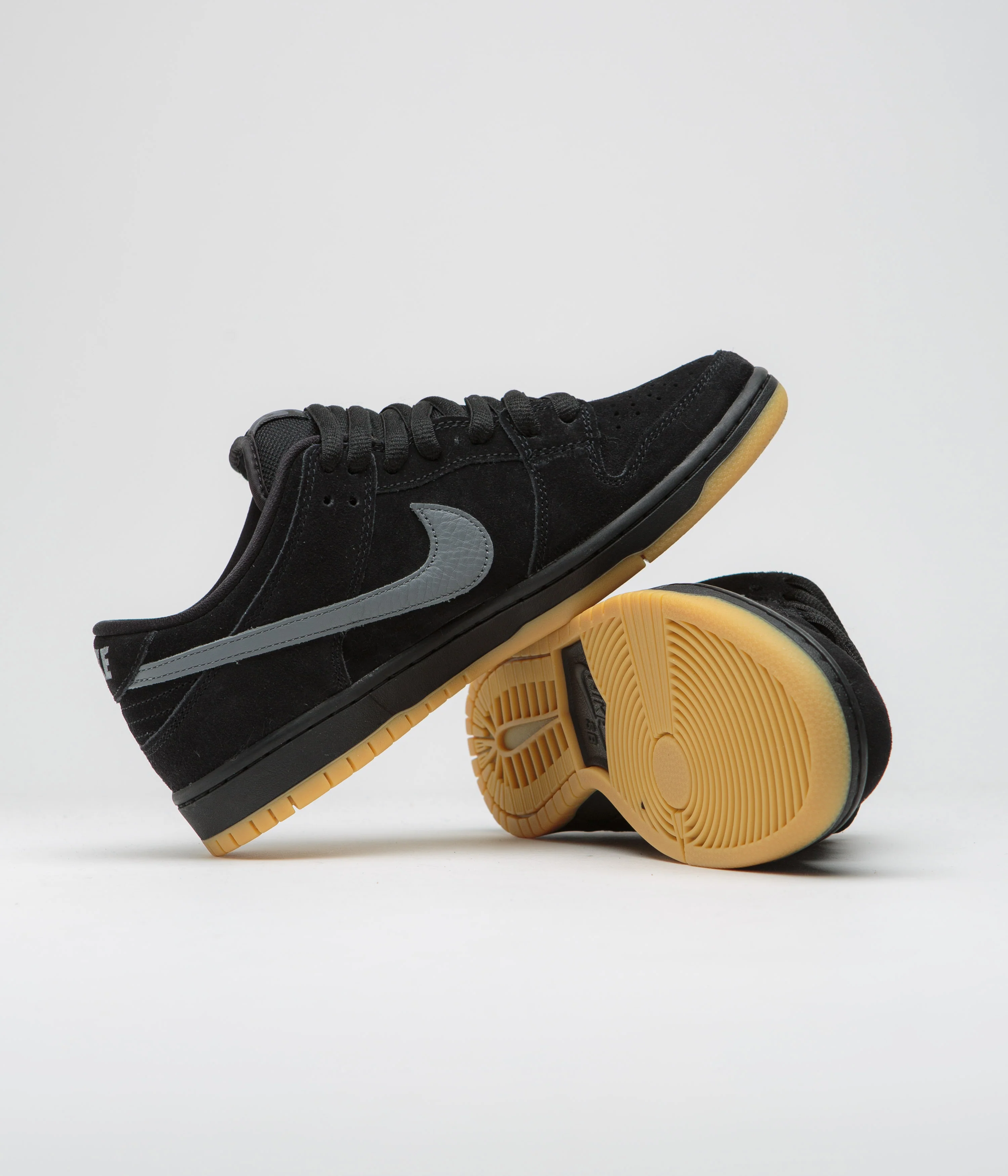 Nike SB Dunk Low Pro ‘Fog’ Shoes - Black / Cool Grey - Black - Black - Image 5