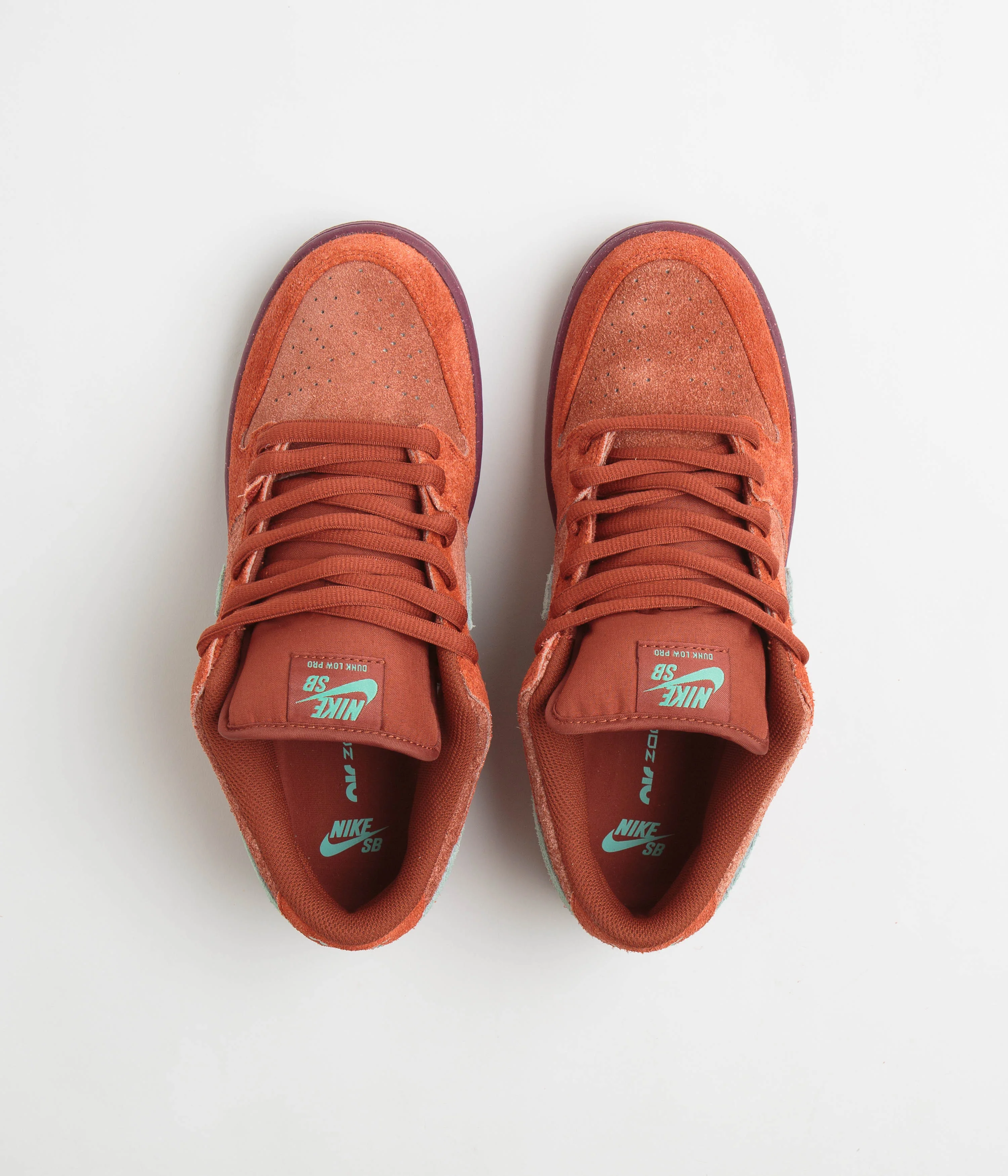 Nike SB Dunk Low Pro Premium Shoes - Mystic Red / Emerald Rise - Rugged Orange - Image 7