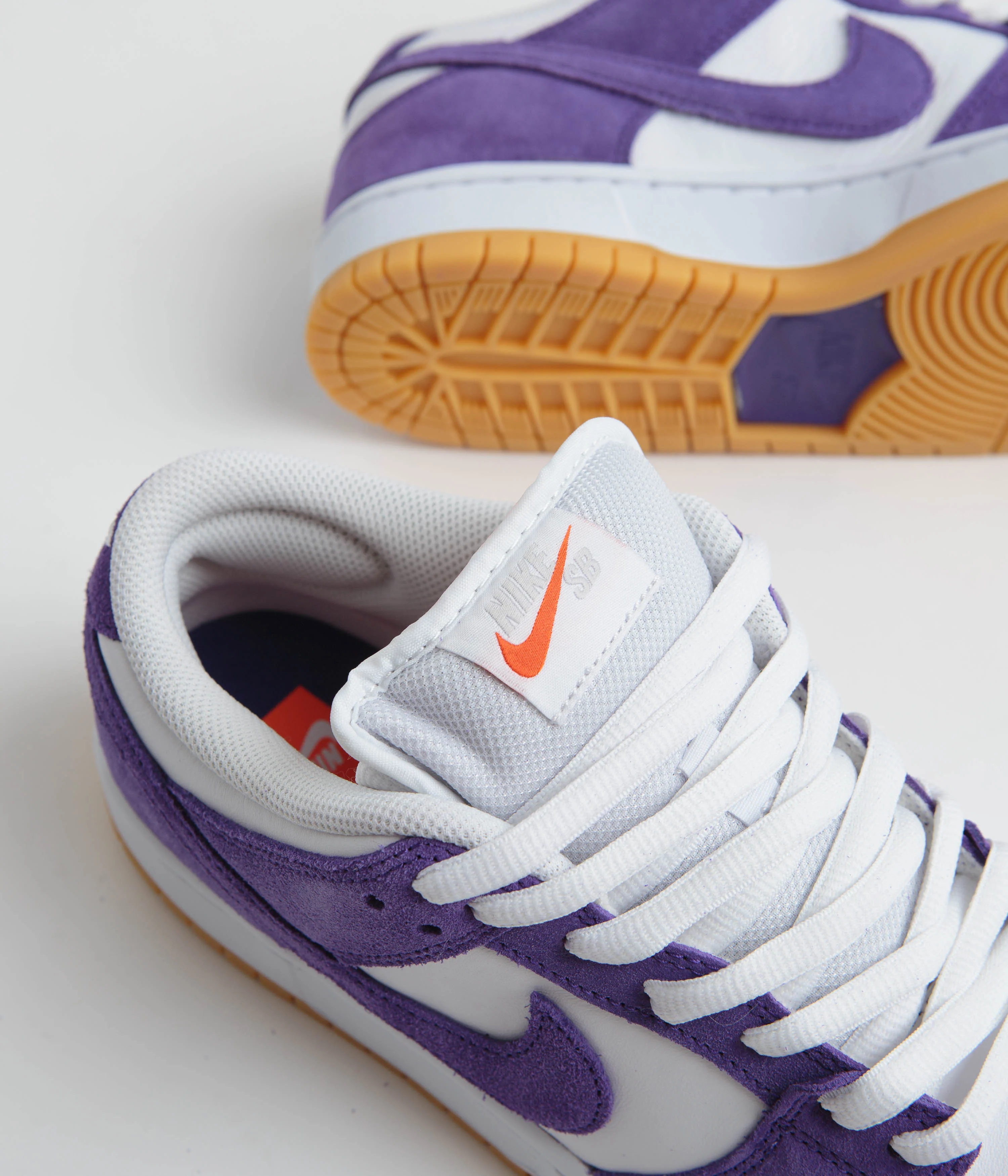 Nike SB Dunk Low Pro Shoes - Court Purple / Court Purple - White - Image 3
