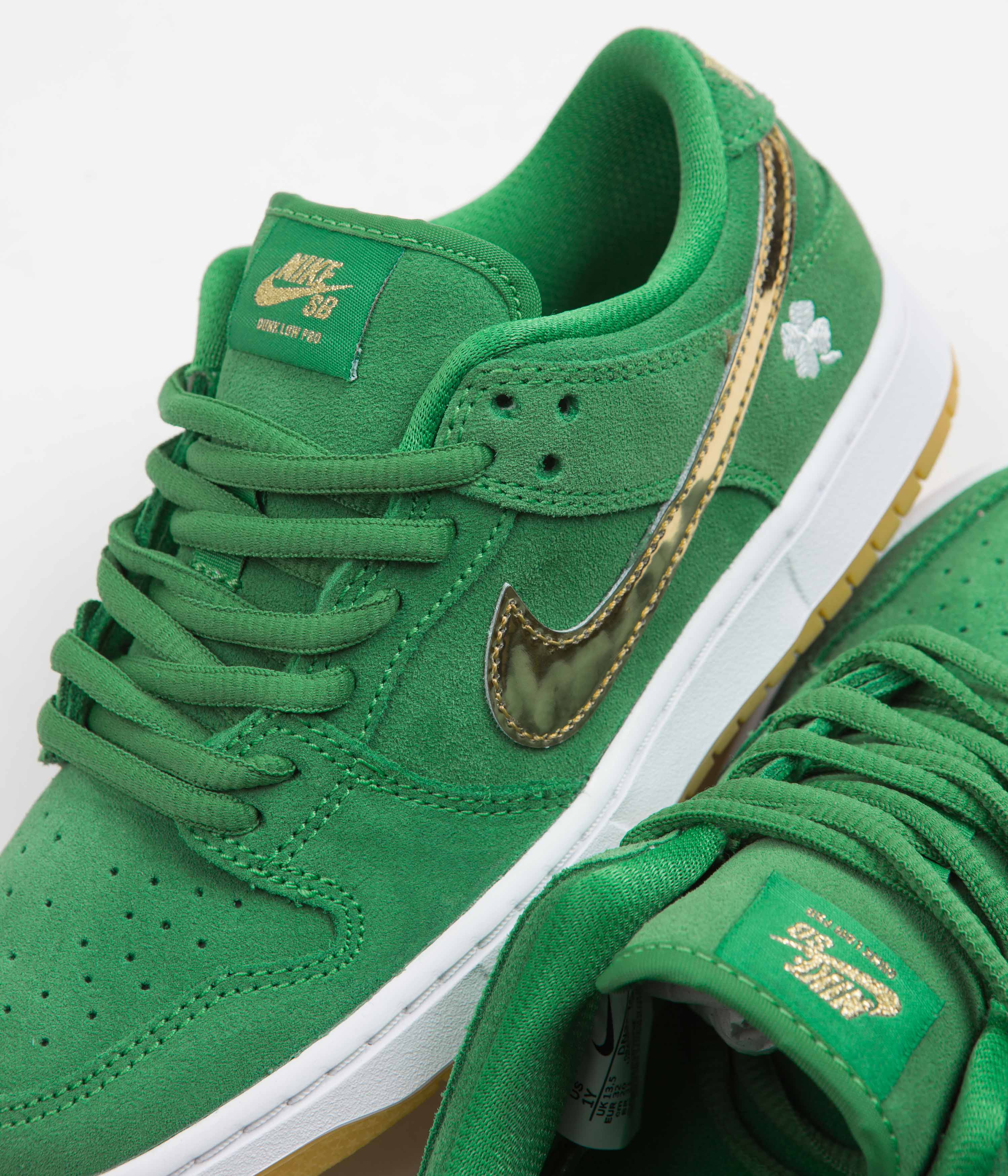Nike SB Dunk Low Pro 'St. Patrick's Day' (Preschool) Shoes - Lucky Green / Metallic Gold - Lucky Green - Image 3