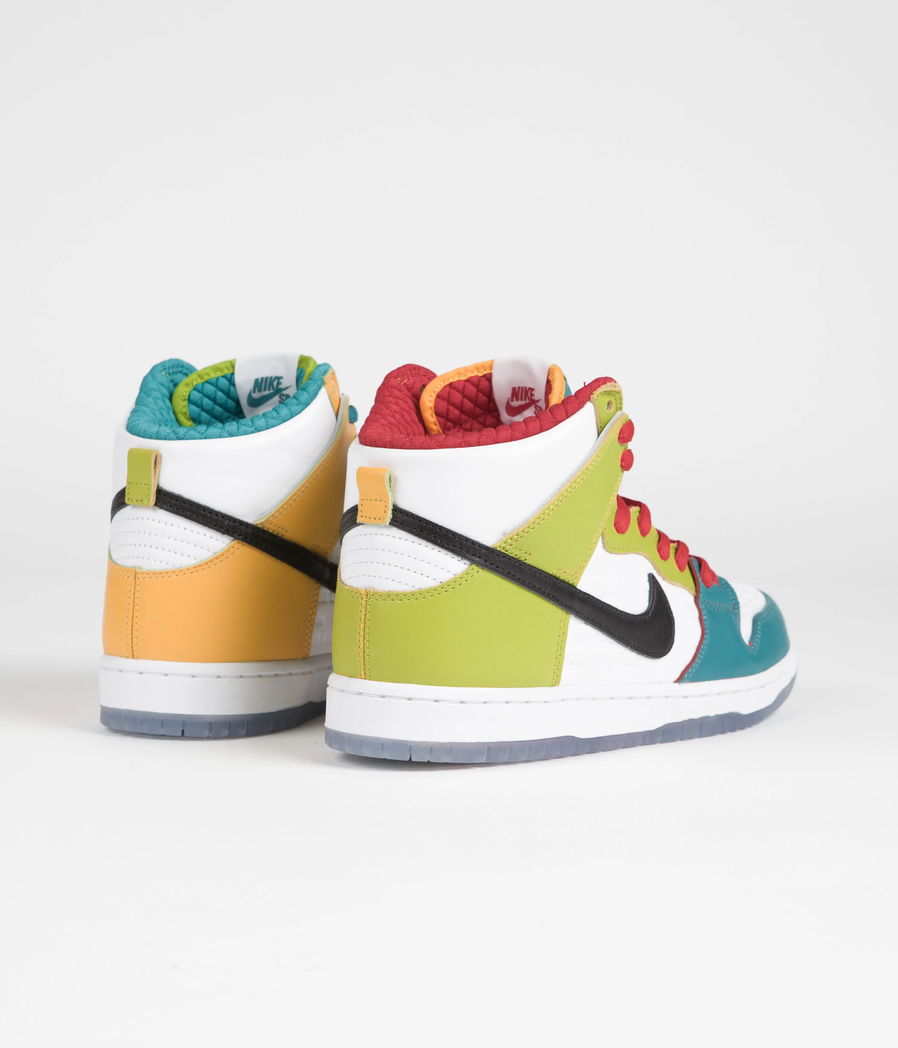 Nike SB x froSkate Dunk High Pro 'All Love' Shoes - White / Metallic Gold - University Red - Image 4