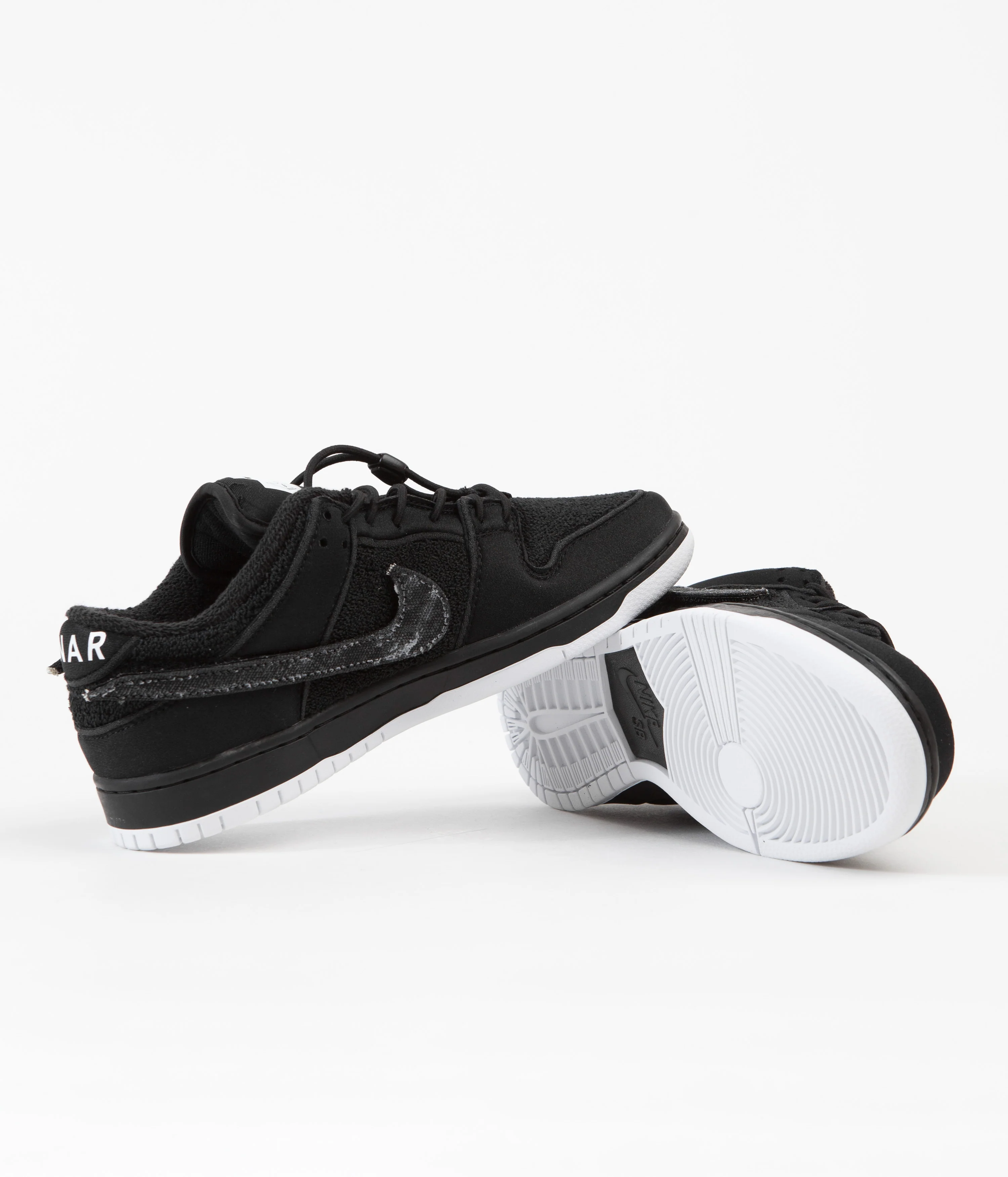 Nike SB x Gnarhunters Dunk Low Pro Shoes - Black / Black - White - Image 6
