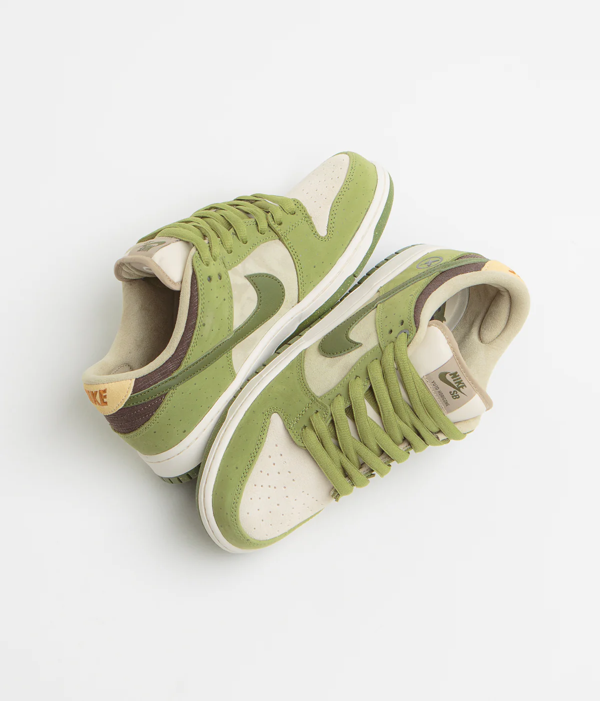 Nike SB x Yuto Horigome Dunk Low Pro Shoes - Asparagus / Legion Green - Light Khaki - Image 2